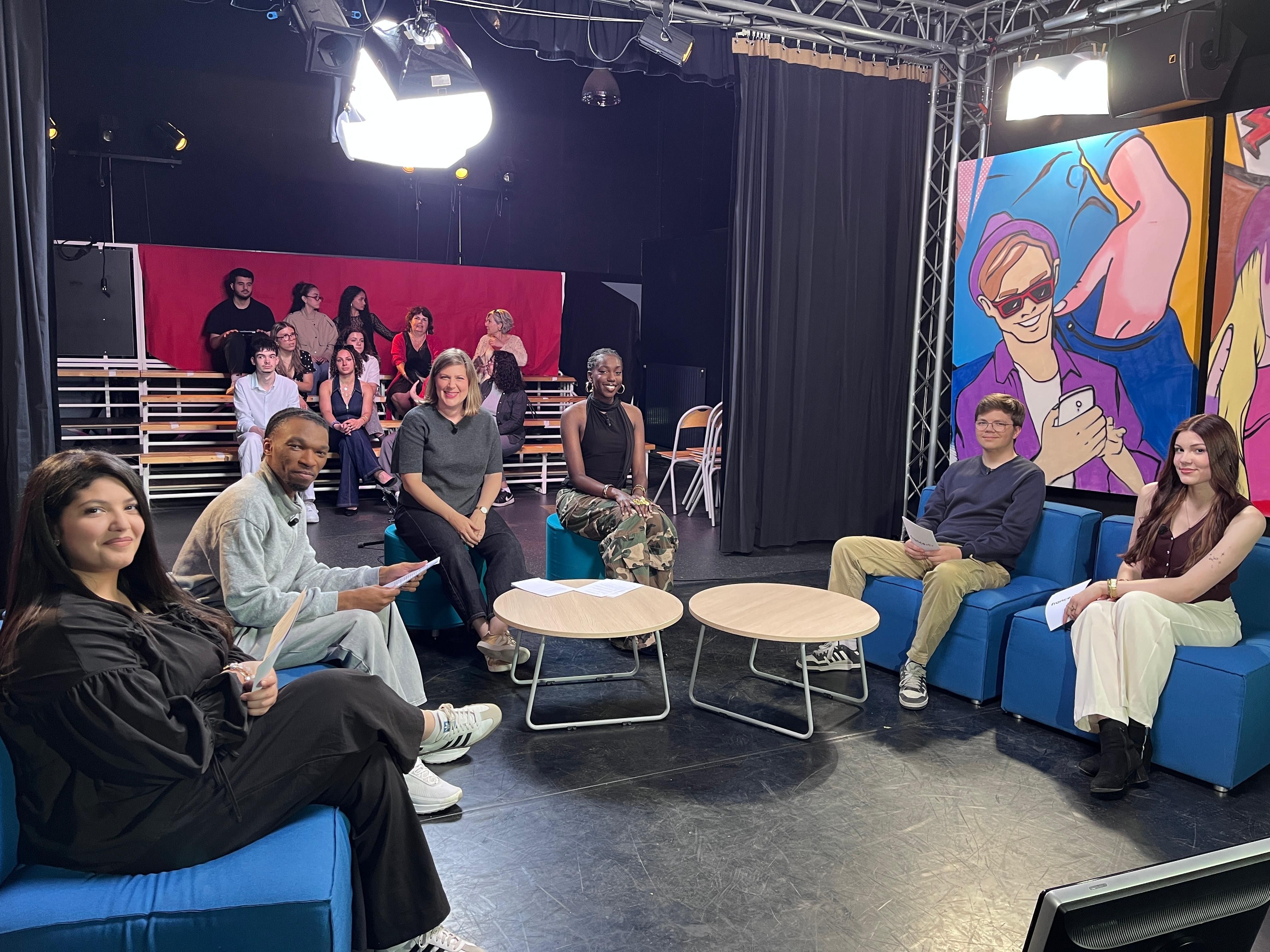 Débat "Dans la rue" par les BTS COM 2 du lycée Voltaire avec France 3 Centre-Val de Loire